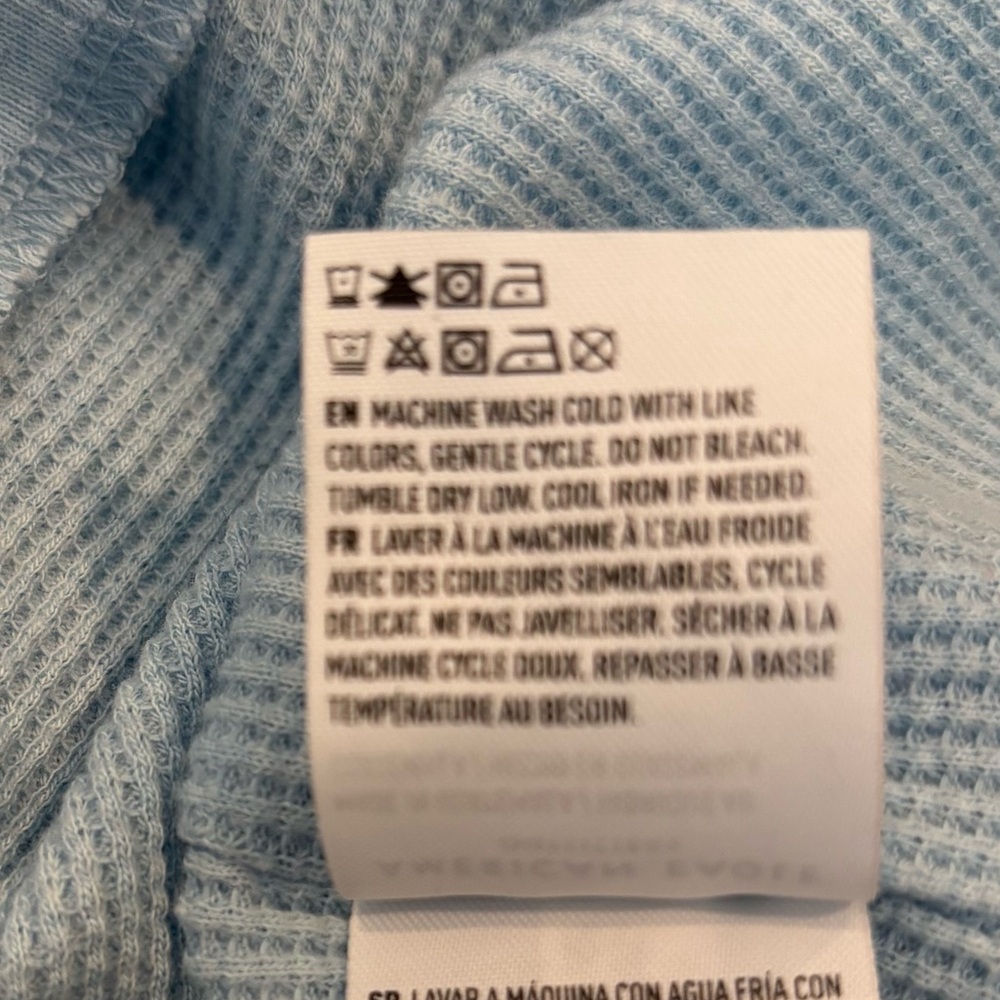 American Eagle Ladybug Babydoll Tee Womens Sz Medium Light Blue Cropped Tank Top - Picture 8 of 8